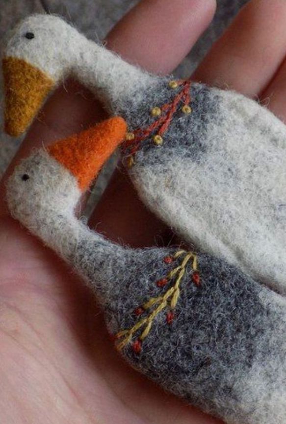 Needle Felted Goose (11 November)