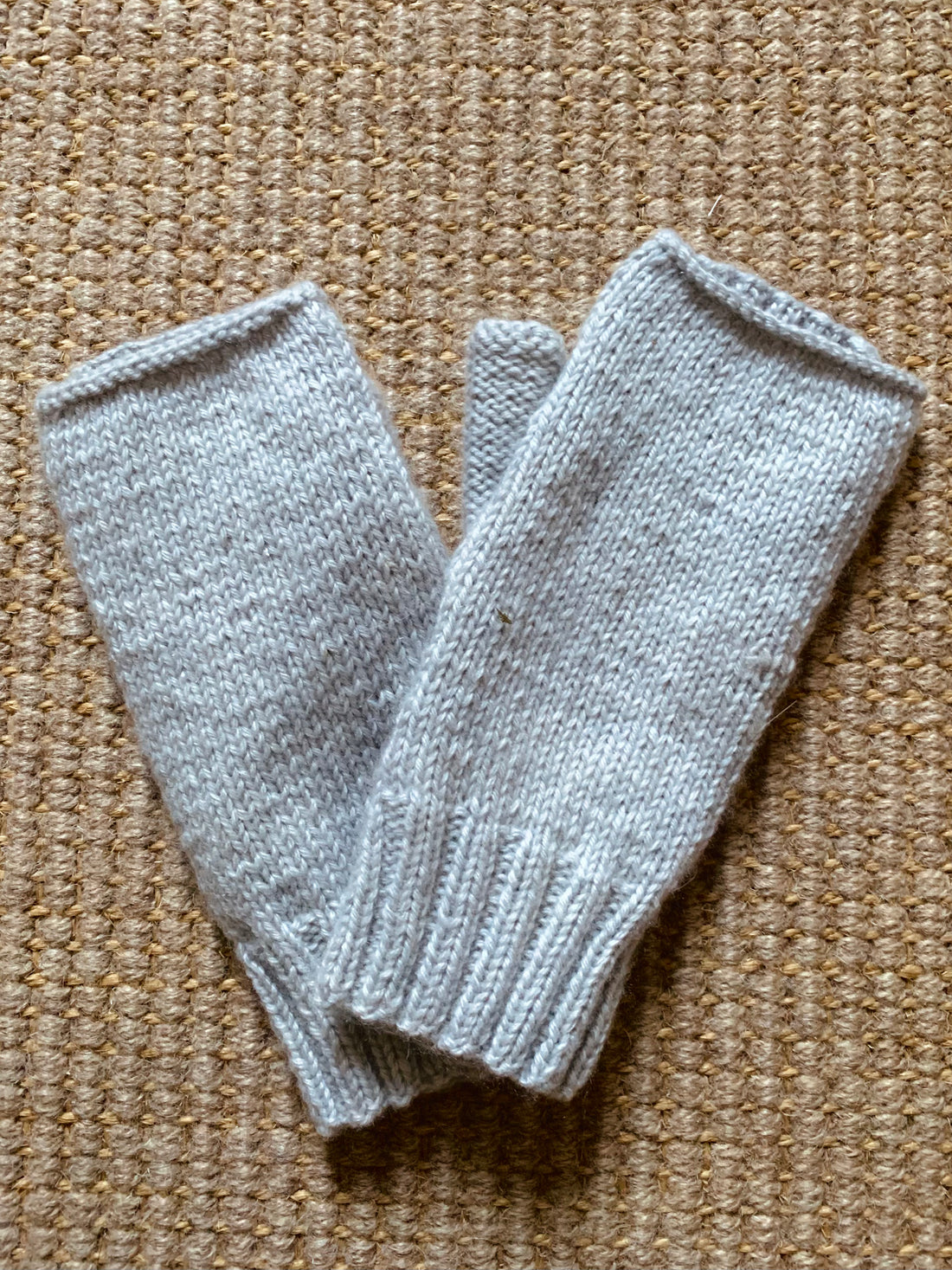 Fingerless Gloves Pattern (download)